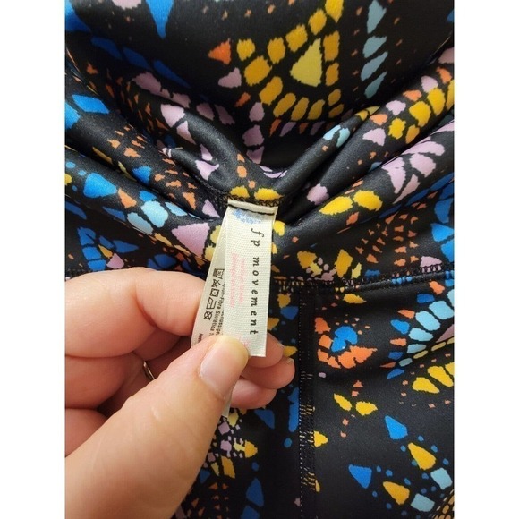 Free People Movement Size L Rare Abstract Boho Mesh Paneling Leggings Multicolor - Picture 3 of 5